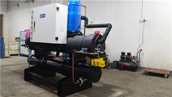 工業冷水機 工業冷水機